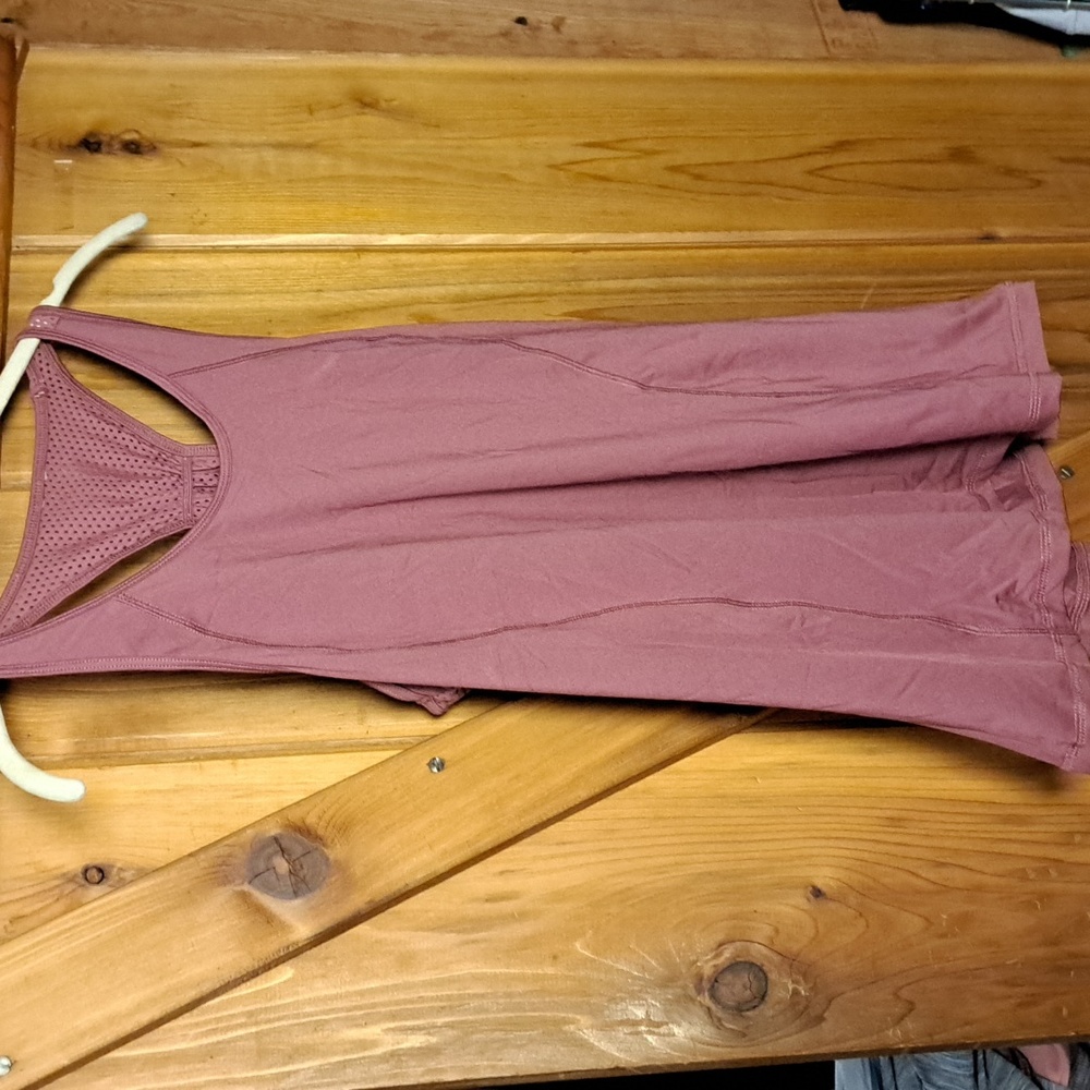 Shape Activewear L tank ptp 19"